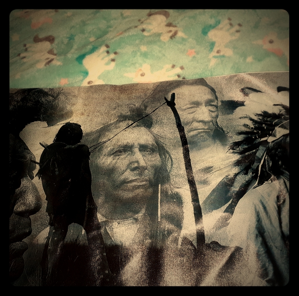 CANVAS INDIAN ART